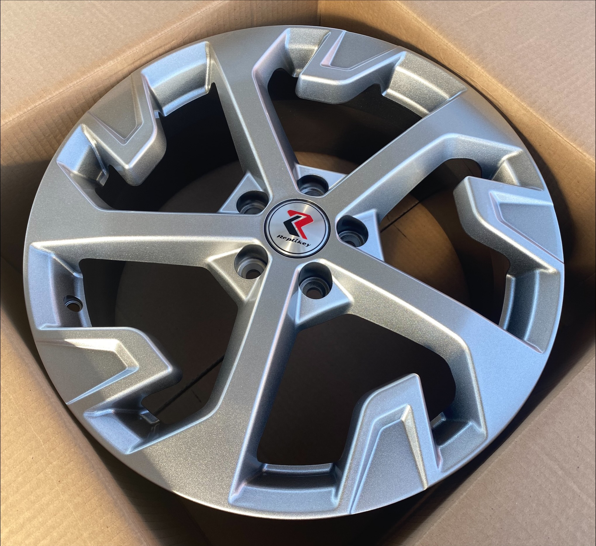 REPLIKEY Tiggo 8 R262 7.5*18 5/108 ЕТ47 d60.1 HSB(Chery Tiggo 8 Jaecoo J7)