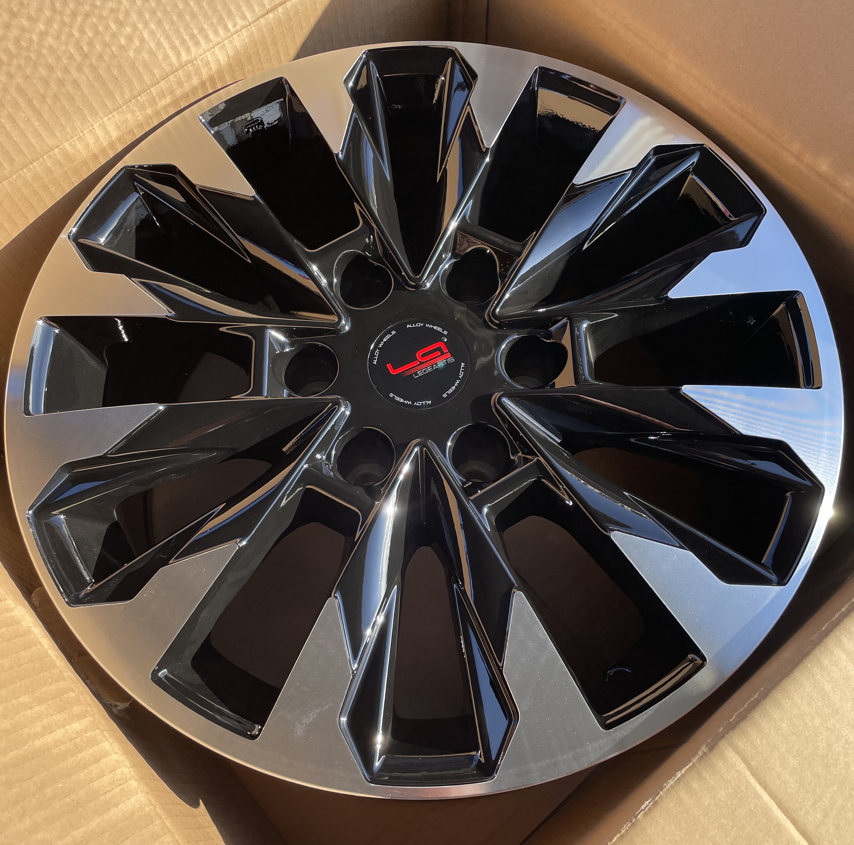 LegeArtis Concept TY572 8.0*18 6/139.7 ET25 D106.3  BKF